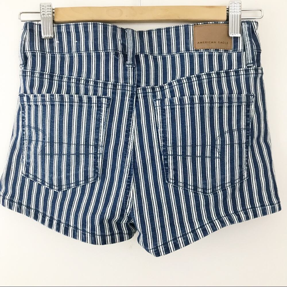 American Eagle next level stretch Engineer stripe hi rise shortie jean shorts 0 - Picture 5 of 9